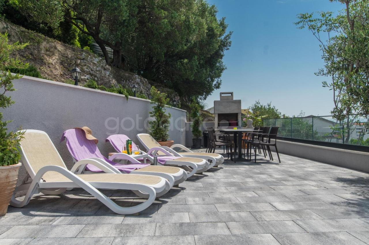 Seashell - Luxury Seaview Apartments Макарска Экстерьер фото