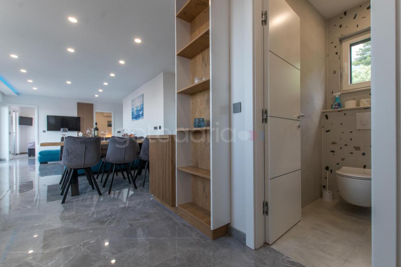 Seashell - Luxury Seaview Apartments Макарска Экстерьер фото